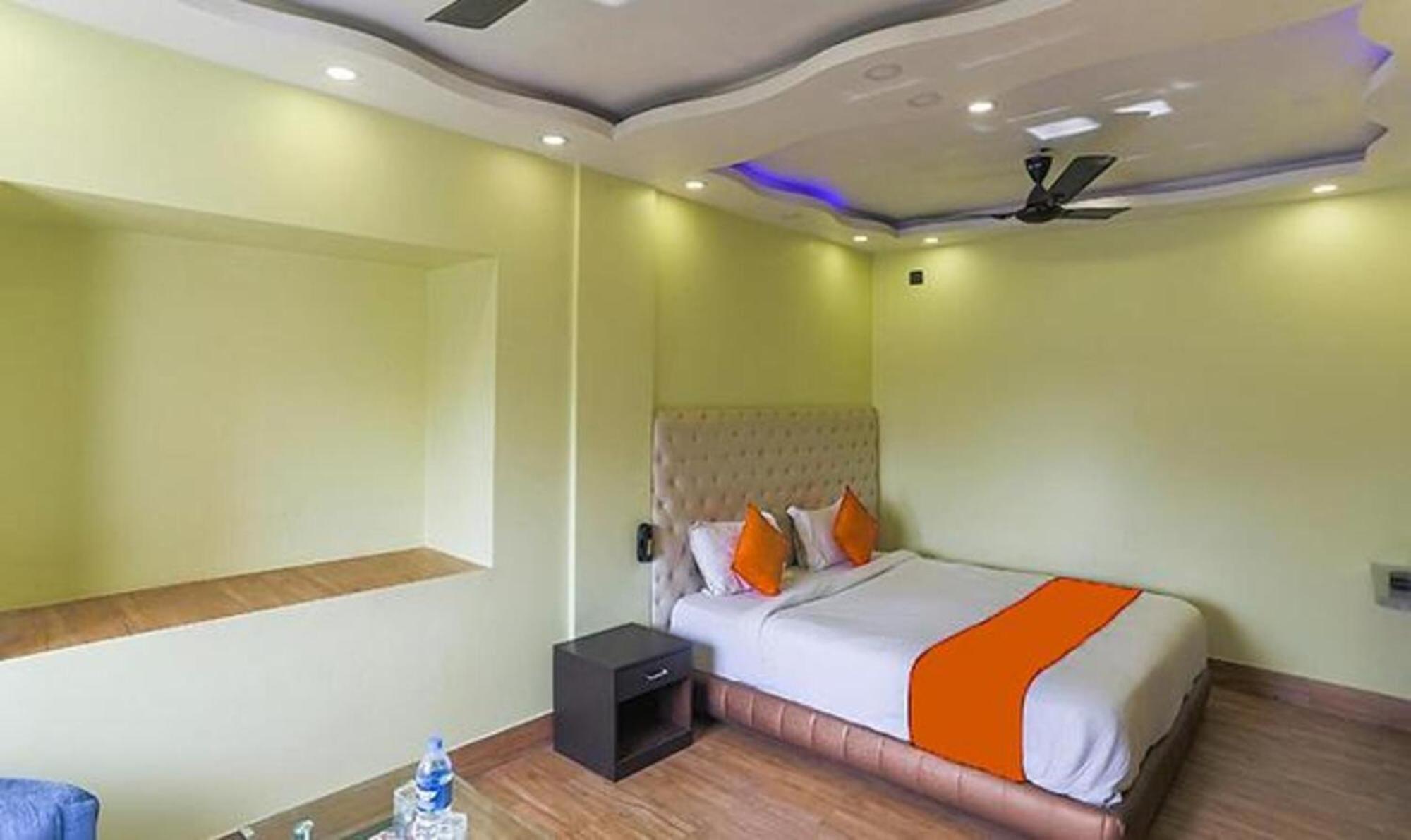 Fabhotel Aspiring Inn Jādabpur Esterno foto